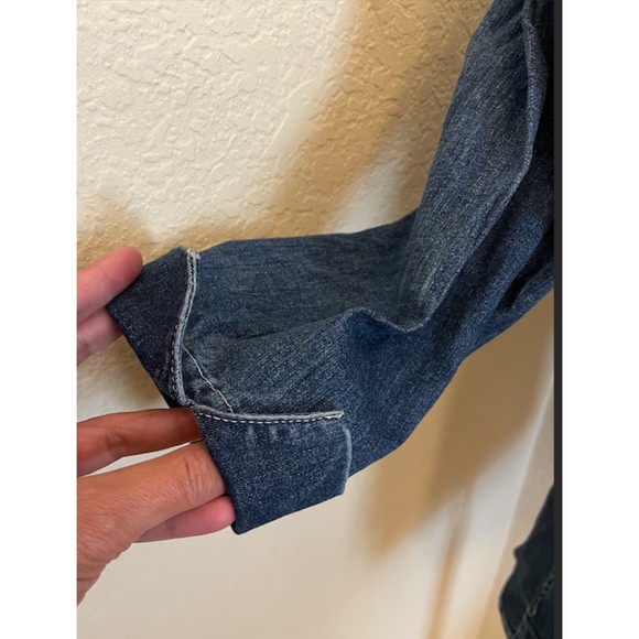 St. John's Bay Thick Stretchy Button Down Denim Shirt/Shacket- Sz MT - Picture 7 of 13